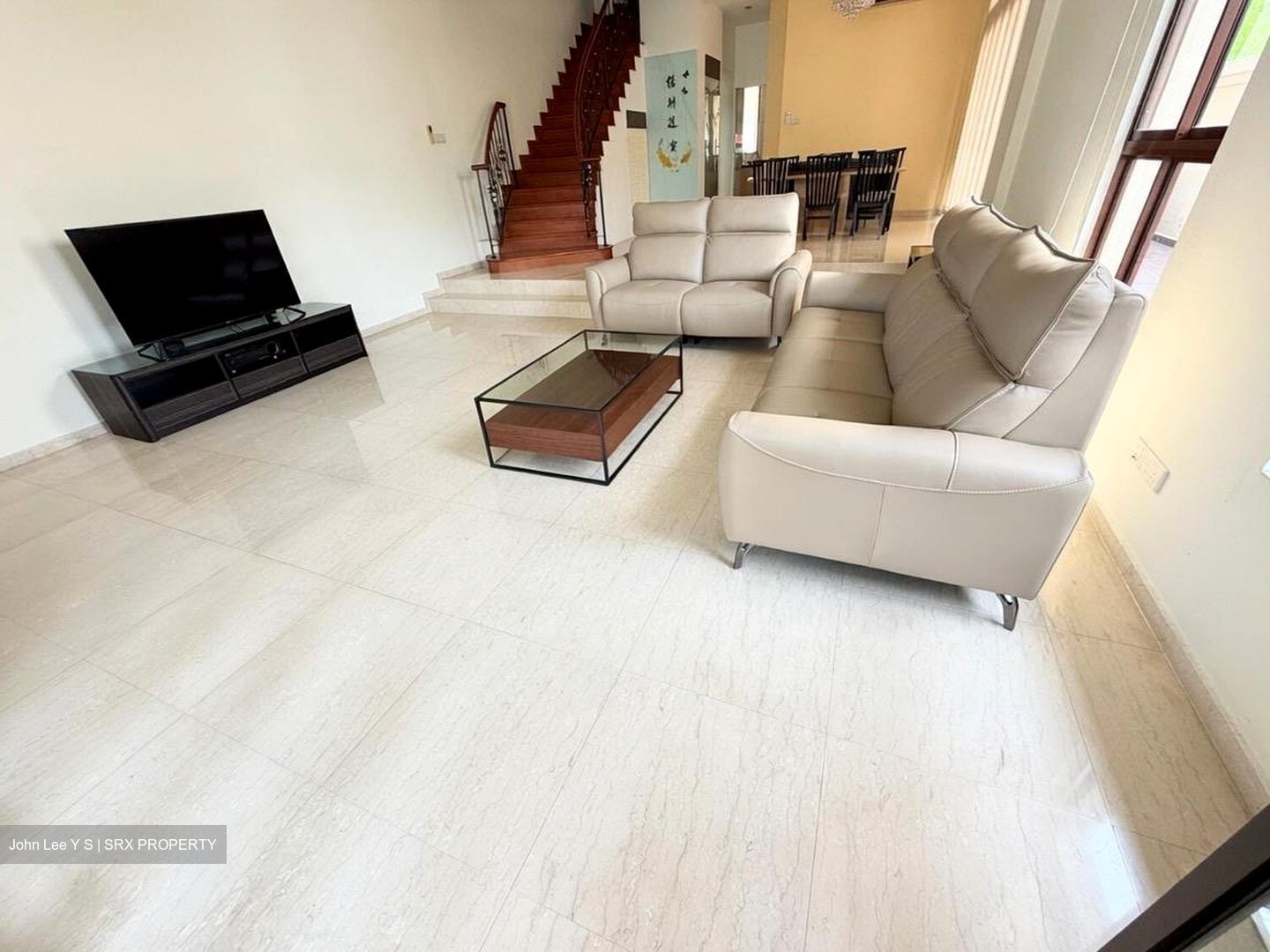 Phillips Avenue (D19), Semi-Detached #572690611
